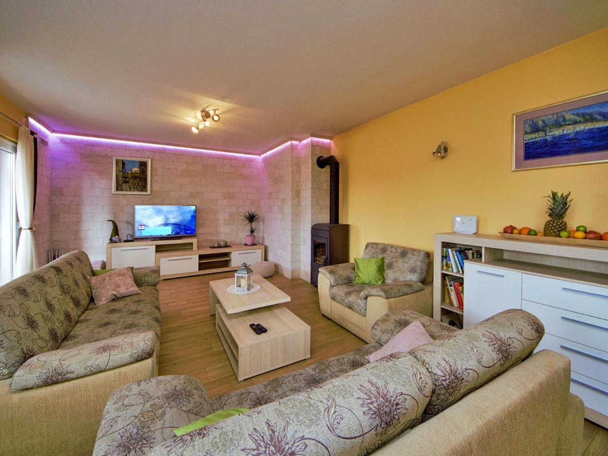 Natasha By Interhome Villa Makarska